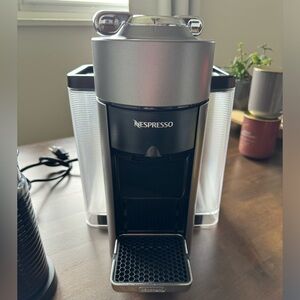 Nespresso Vertuo Next Coffee and Espresso with Aeroccino 3 Milk Frother